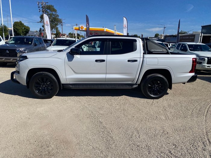 2025 MITSUBISHI Triton GSR