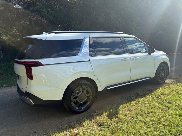 2024 Kia Carnival GT-Line HEV