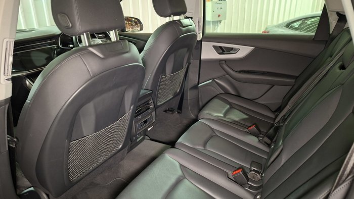 2023 Audi Q7 45 TDI