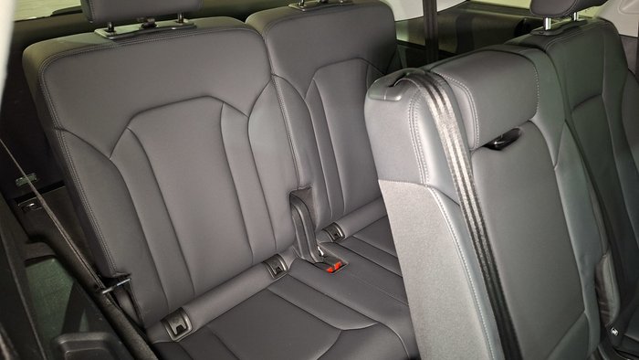 2023 Audi Q7 45 TDI