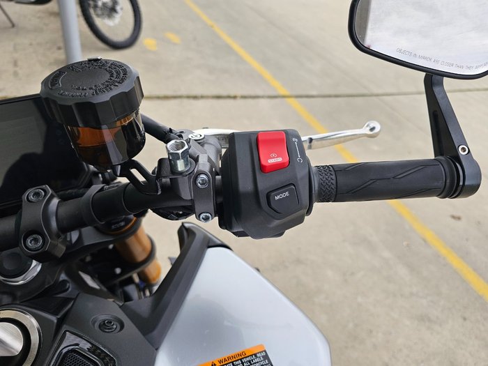 2025 Yamaha MT-09A SP (MT-09SP) White
