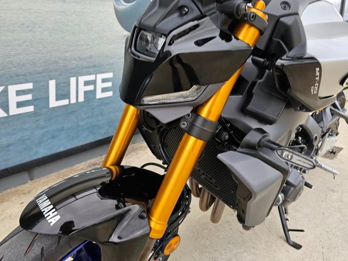 2025 Yamaha MT-09A SP (MT-09SP) White