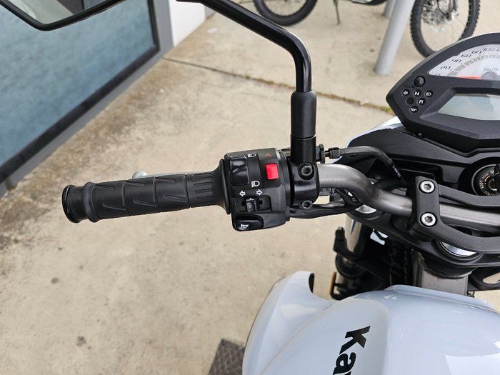 2009 Kawasaki ER-6n White