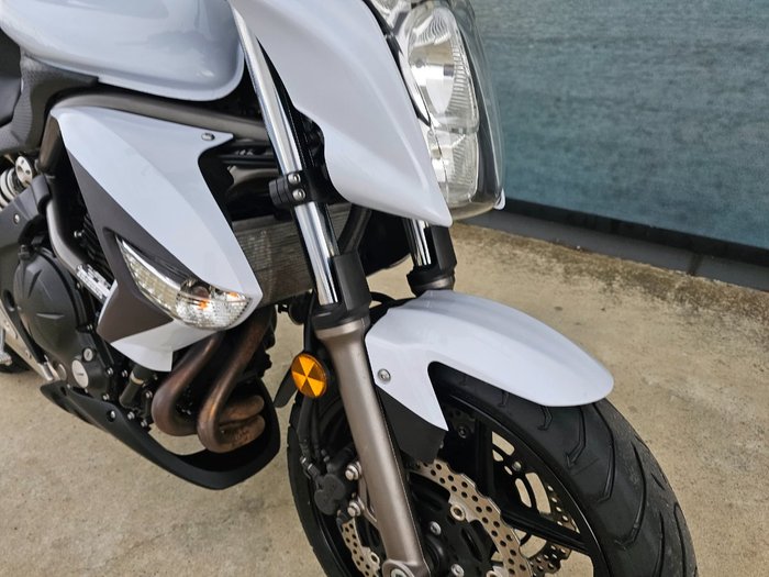 2009 Kawasaki ER-6n White