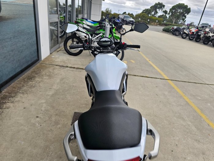 2009 Kawasaki ER-6n White