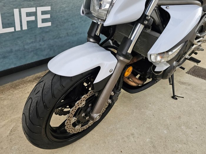 2009 Kawasaki ER-6n White