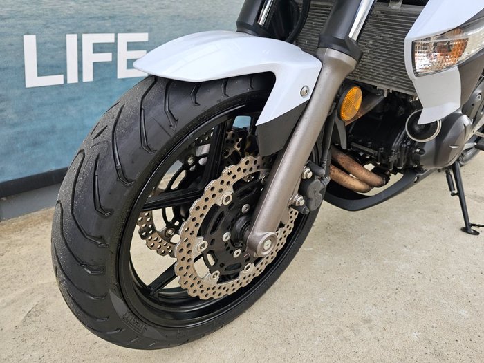 2009 Kawasaki ER-6n White
