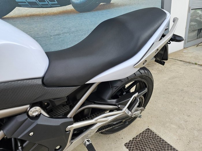 2009 Kawasaki ER-6n White