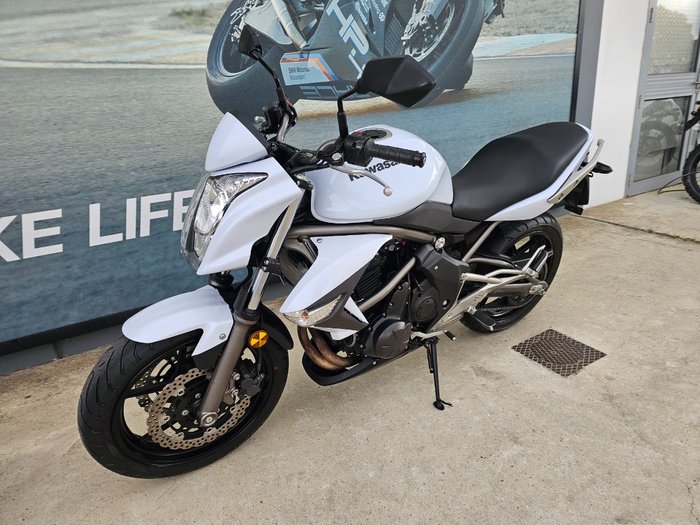 2009 Kawasaki ER-6n White