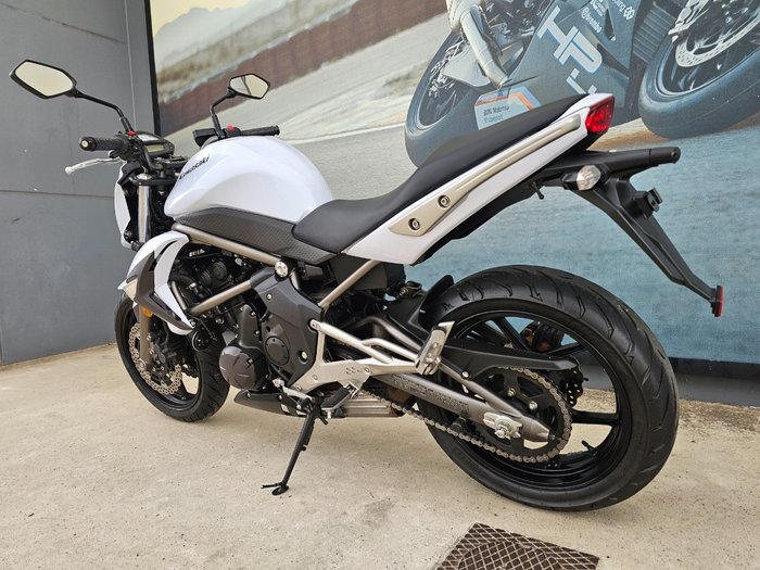 2009 Kawasaki ER-6n White