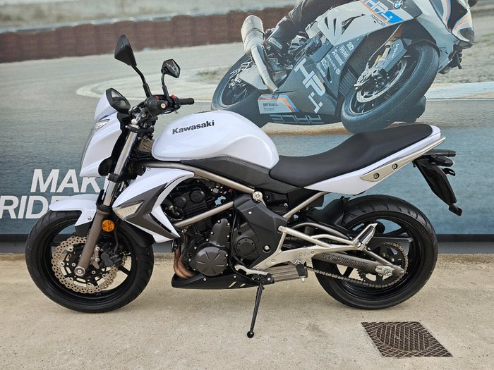 2009 Kawasaki ER-6n White