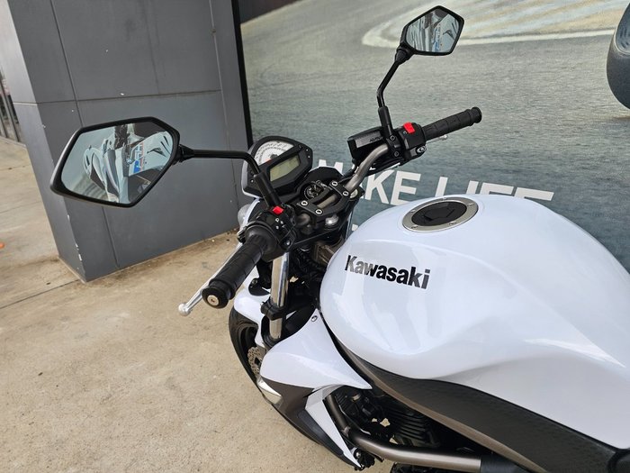 2009 Kawasaki ER-6n White