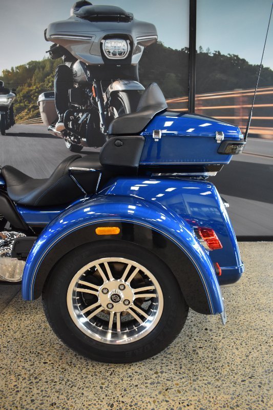 2018 HARLEY-DAVIDSON FLHTCUTG_ANV TRI GLIDE ULT ANN
