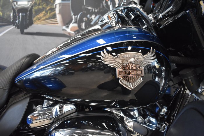2018 HARLEY-DAVIDSON FLHTCUTG_ANV TRI GLIDE ULT ANN