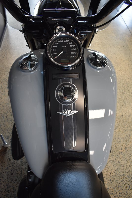 2024 HARLEY-DAVIDSON FLHRXS ROAD KING SPECIAL