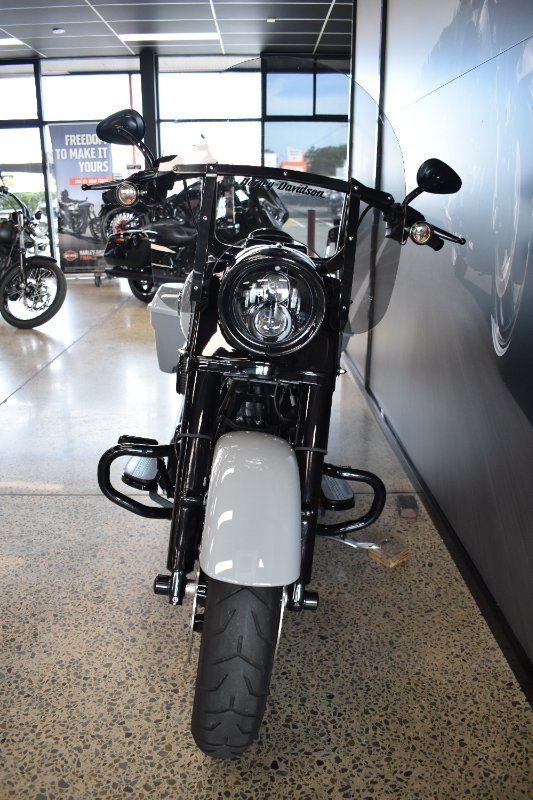 2024 HARLEY-DAVIDSON FLHRXS ROAD KING SPECIAL