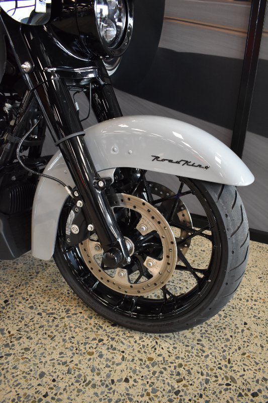 2024 HARLEY-DAVIDSON FLHRXS ROAD KING SPECIAL