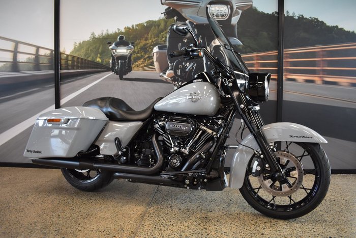 2024 HARLEY-DAVIDSON FLHRXS ROAD KING SPECIAL