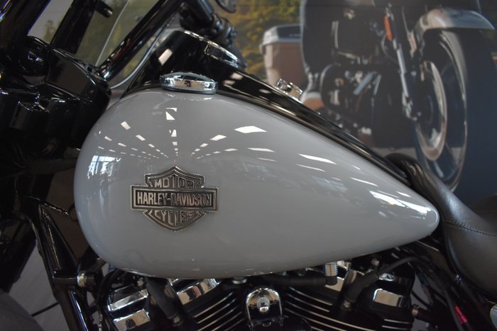 2024 HARLEY-DAVIDSON FLHRXS ROAD KING SPECIAL