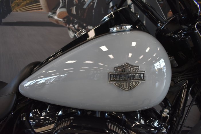 2024 HARLEY-DAVIDSON FLHRXS ROAD KING SPECIAL