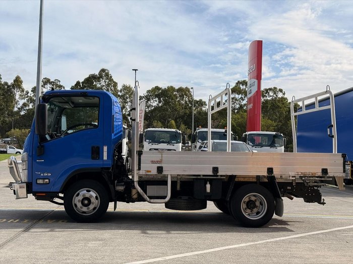 2022 Isuzu N Series NPR 45/55-155 AMT SWB TRADEPACK