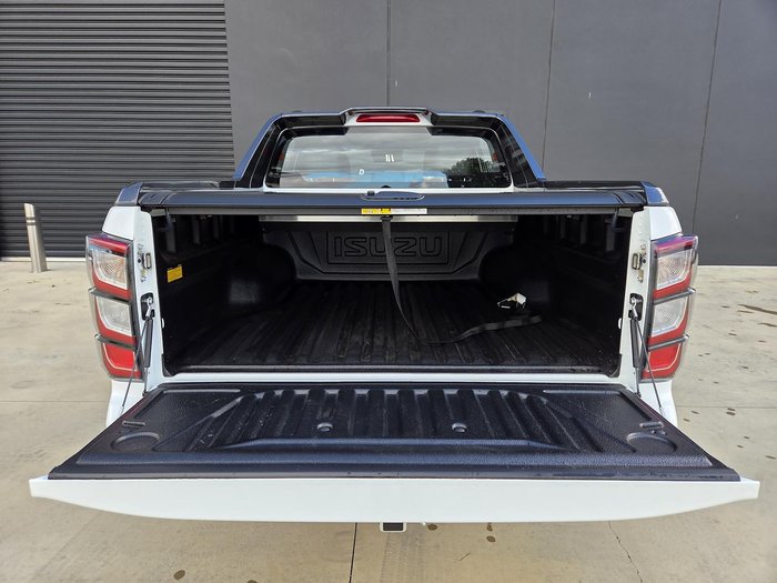 2025 Isuzu D-MAX X-TERRAIN