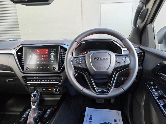 2025 Isuzu D-MAX X-TERRAIN