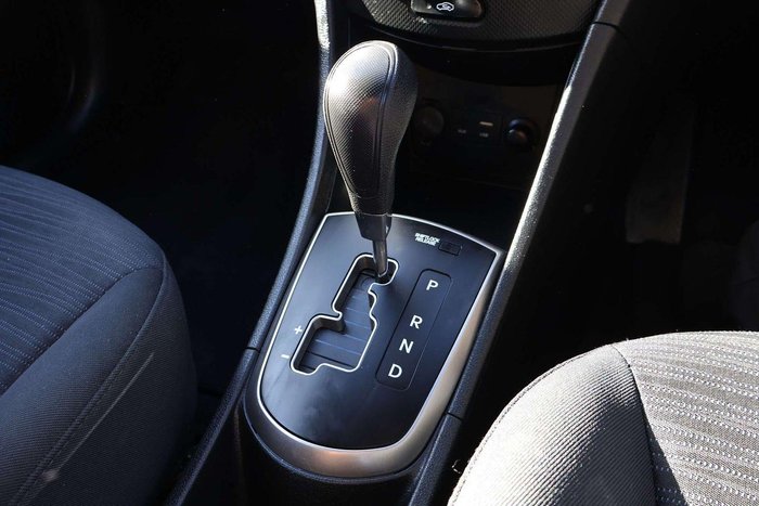 2014 Hyundai Accent Active