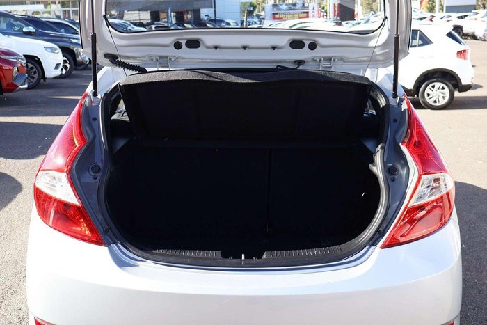 2014 Hyundai Accent Active