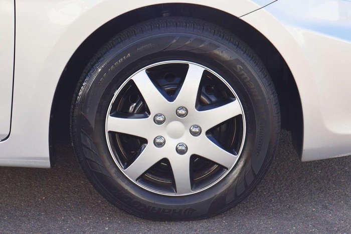 2014 Hyundai Accent Active