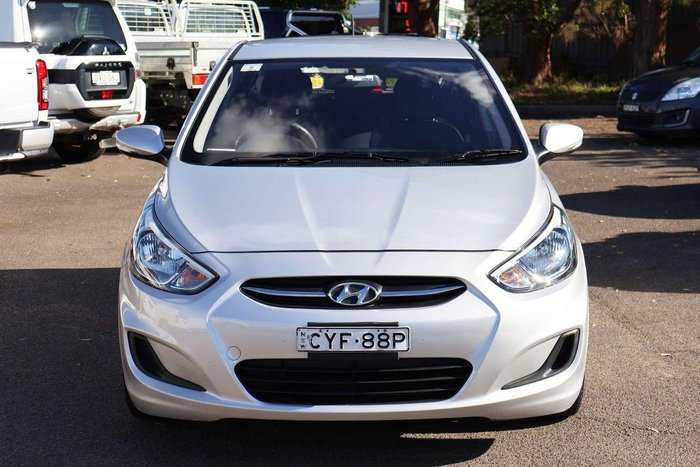 2014 Hyundai Accent Active