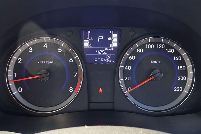 2014 Hyundai Accent Active
