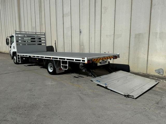 2015 Isuzu F Series