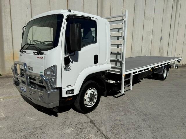 2015 Isuzu F Series