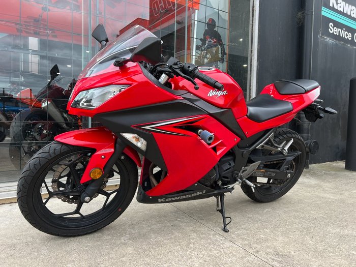 2016 Kawasaki NINJA 300 ABS RED