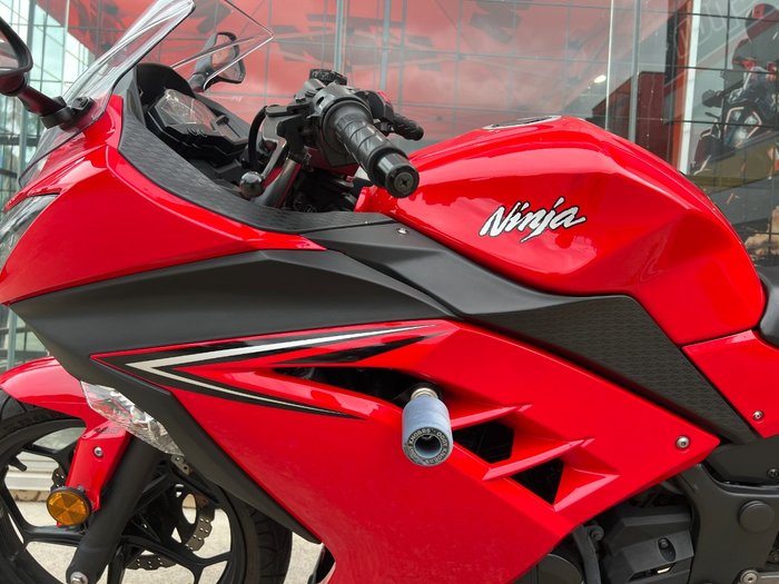 2016 Kawasaki NINJA 300 ABS RED