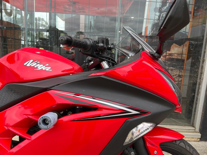 2016 Kawasaki NINJA 300 ABS RED