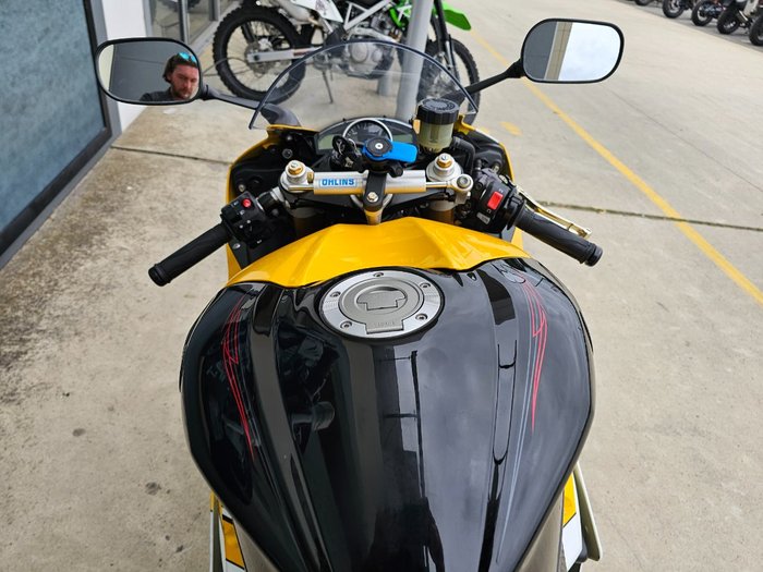 2007 Yamaha YZF-R6 Yellow