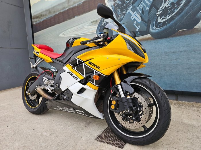 2007 Yamaha YZF-R6 Yellow