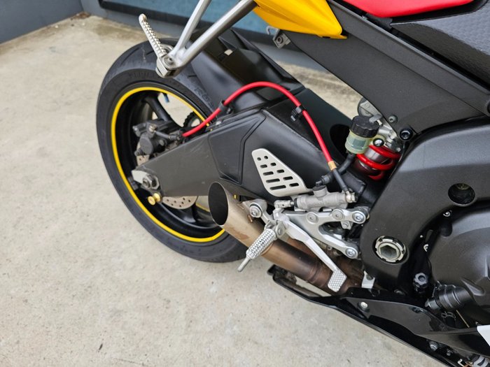 2007 Yamaha YZF-R6 Yellow