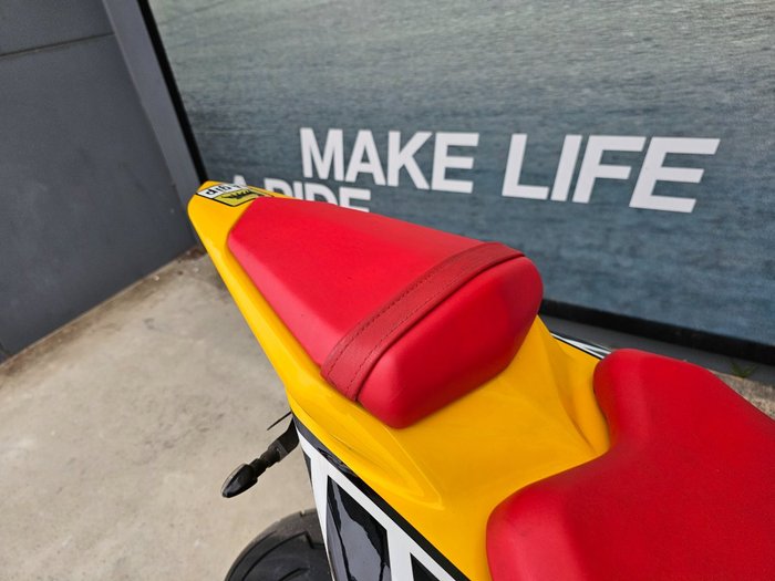2007 Yamaha YZF-R6 Yellow