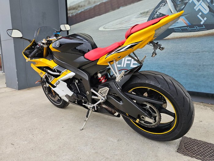 2007 Yamaha YZF-R6 Yellow