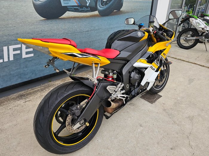 2007 Yamaha YZF-R6 Yellow