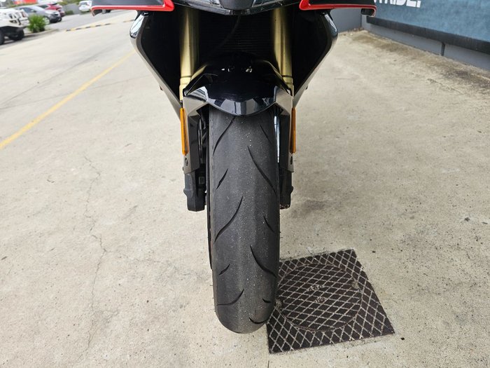 2023 CFMOTO 450 SR ABS Black