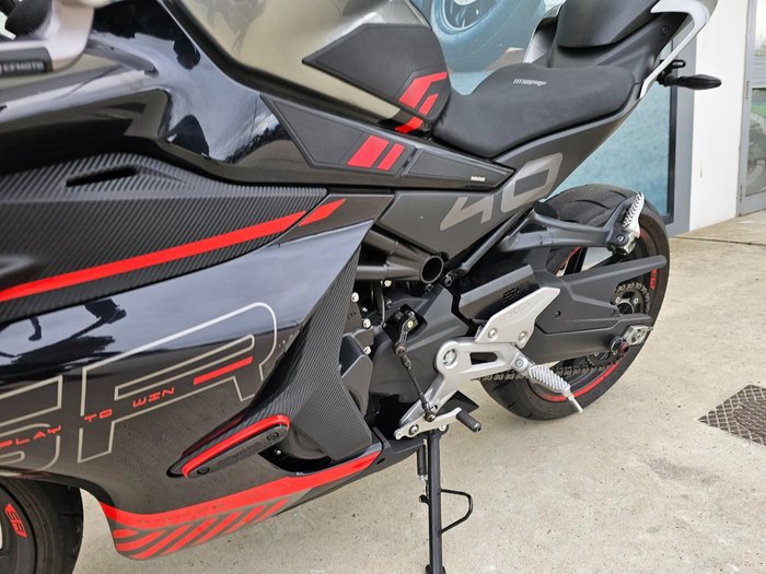 2023 CFMOTO 450 SR ABS Black