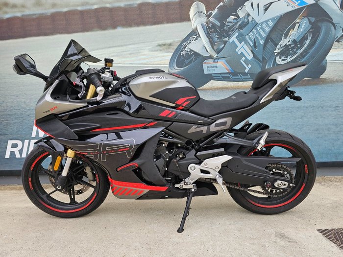 2023 CFMOTO 450 SR ABS Black