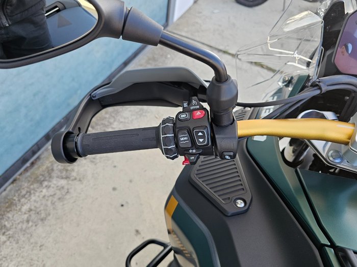 2025 BMW Motorrad R 1300 GS ADVENTURE OPTION 719 Green