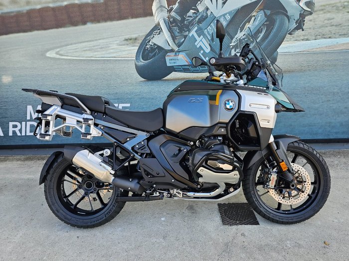 2025 BMW Motorrad R 1300 GS ADVENTURE OPTION 719 Green