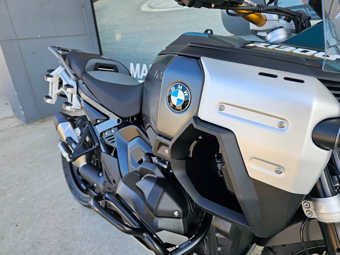 2025 BMW Motorrad R 1300 GS ADVENTURE OPTION 719 Green