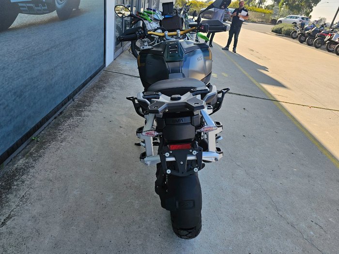 2025 BMW Motorrad R 1300 GS ADVENTURE OPTION 719 Green